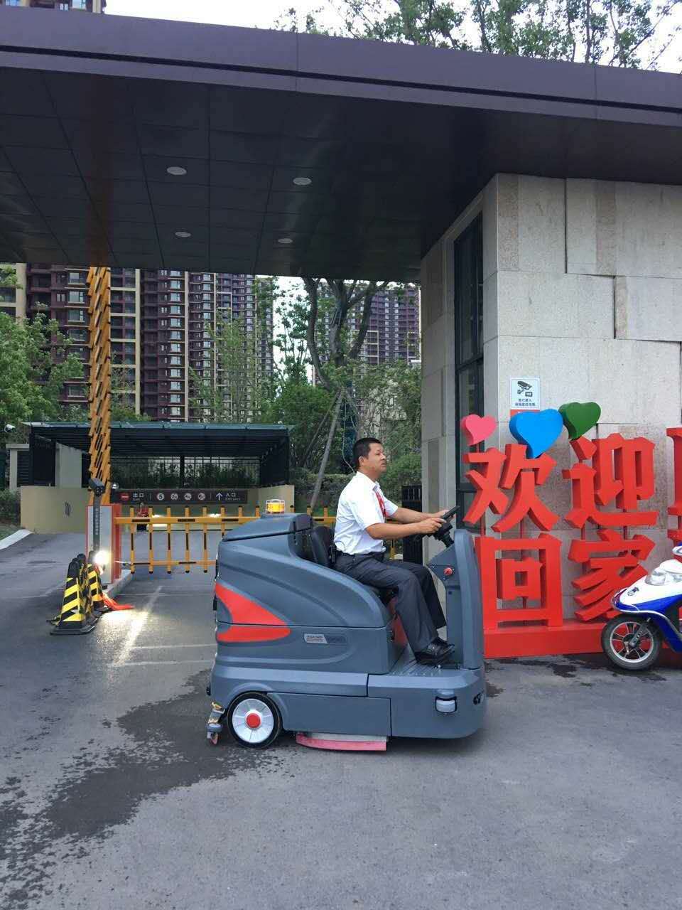 进口洗地車(chē)一定比國(guó)产洗地車(chē)好吗？